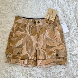 Democracy “Ab-Solution/ Mold & Hold” Curve Equality Camo Shorts